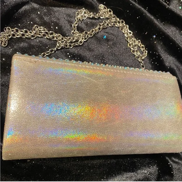 Iridescent silver metallic, rhinestoned clutch bag w/chain - Jessica McClintock - Picture 4 of 4